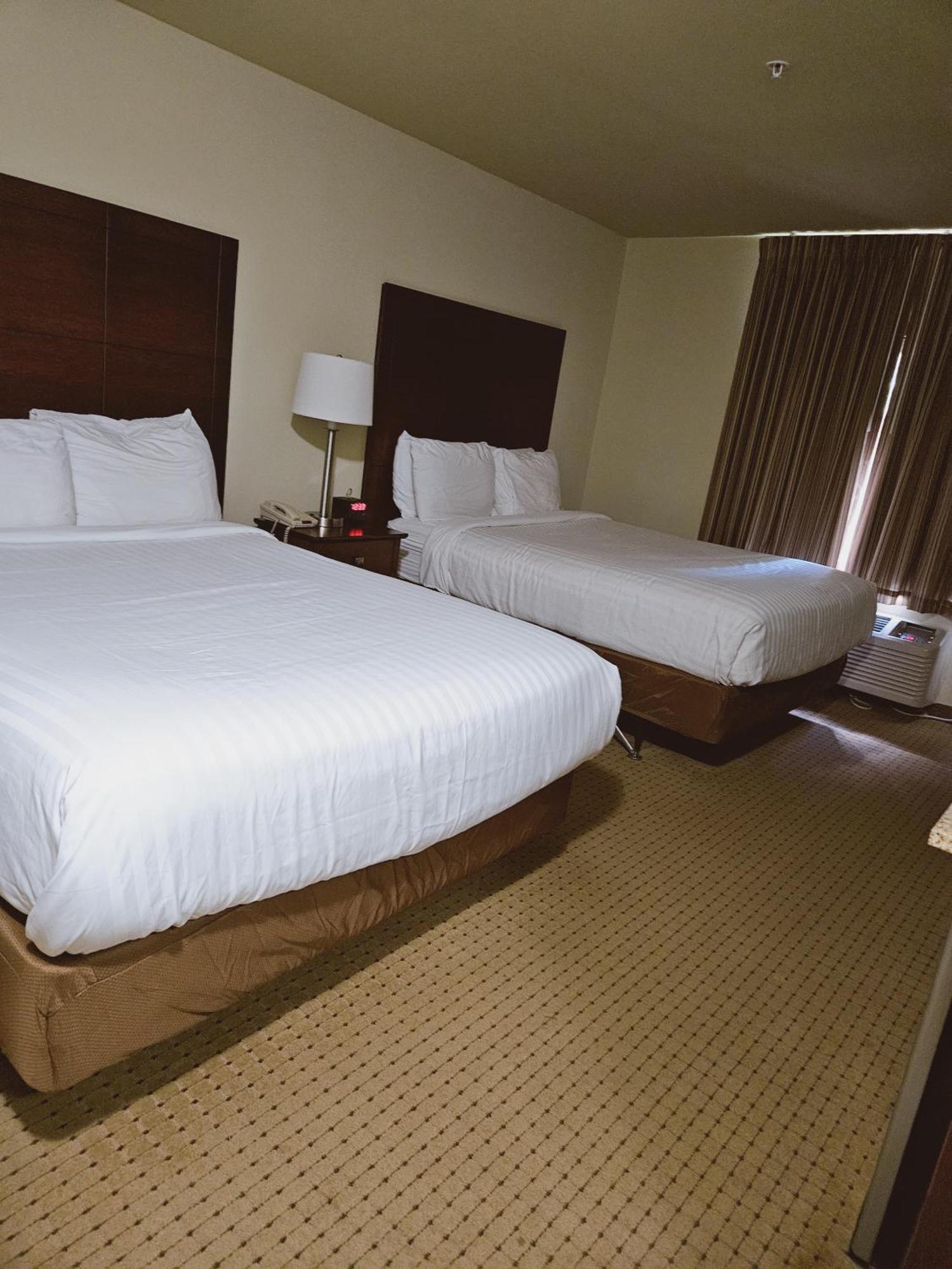 Cobblestone Inn & Suites - Bloomfield Ngoại thất bức ảnh