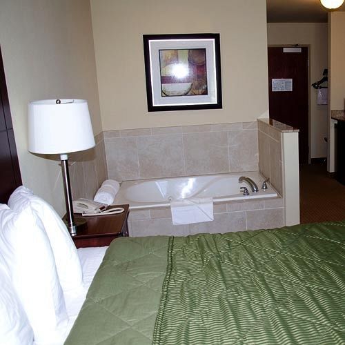 Cobblestone Inn & Suites - Bloomfield Ngoại thất bức ảnh