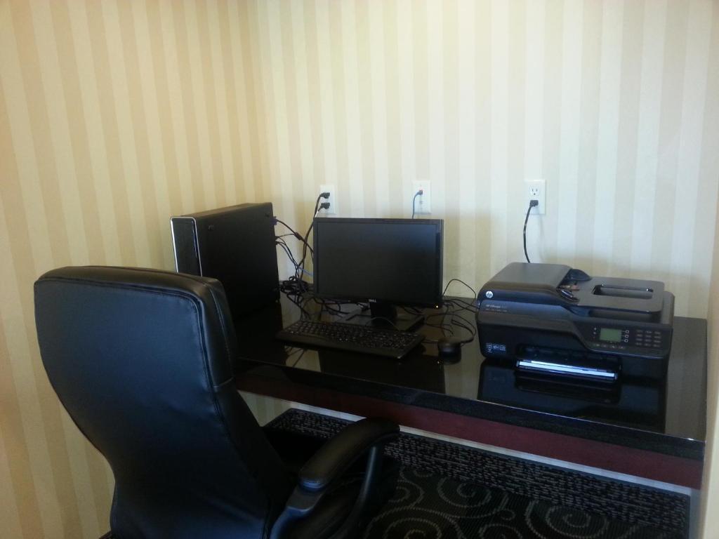 Cobblestone Inn & Suites - Bloomfield Ngoại thất bức ảnh