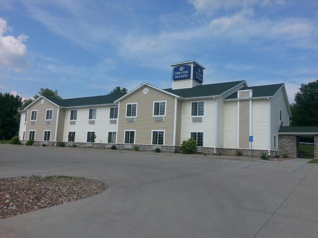 Cobblestone Inn & Suites - Bloomfield Ngoại thất bức ảnh