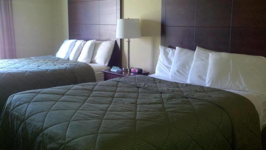 Cobblestone Inn & Suites - Bloomfield Ngoại thất bức ảnh