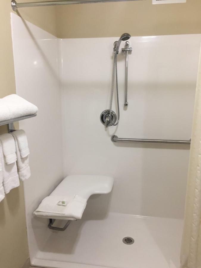 Cobblestone Inn & Suites - Bloomfield Ngoại thất bức ảnh